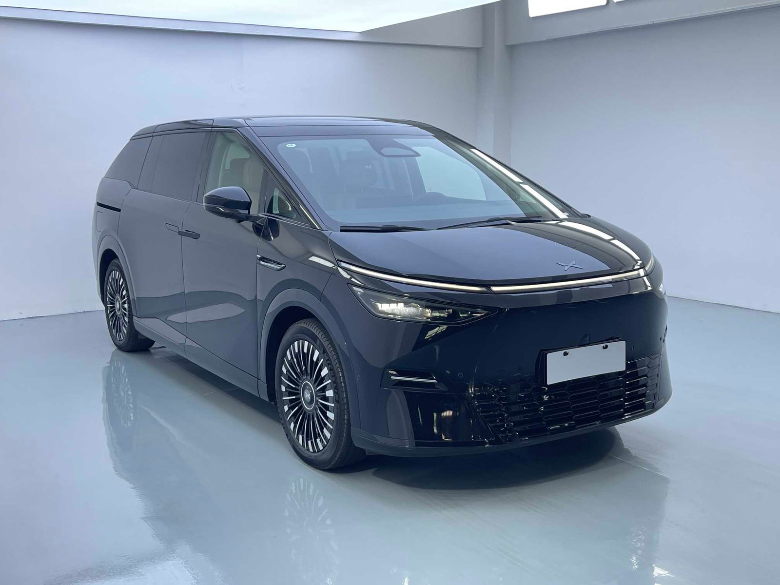XPeng Motors XPeng X9 2025 Model with 740km Ultra-Long Range (Max)