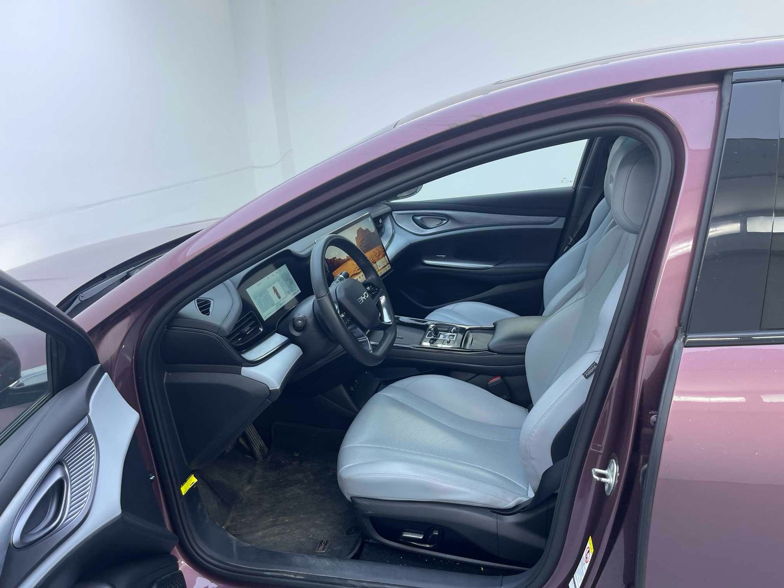 BYD Seal 2024 Glory Edition DM-i 1.5L 121KM Luxury Model