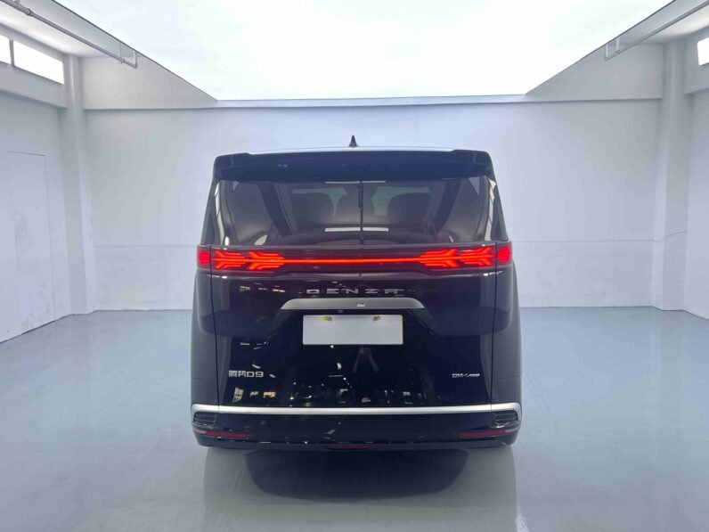 Denza D9 2022 DM-i 970 AWD Flagship Edition