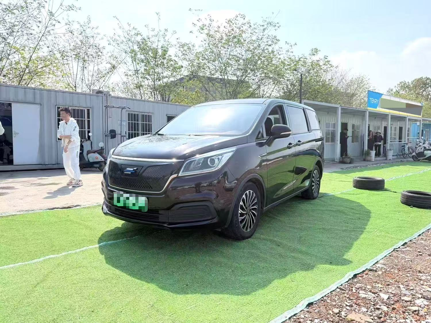 2020 Changan Oshan COSMOS EV Luxury Edition Automatic – 400KM Range