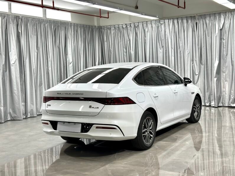 BYD Qin PLUS 2021 EV 400KM Luxury Edition
