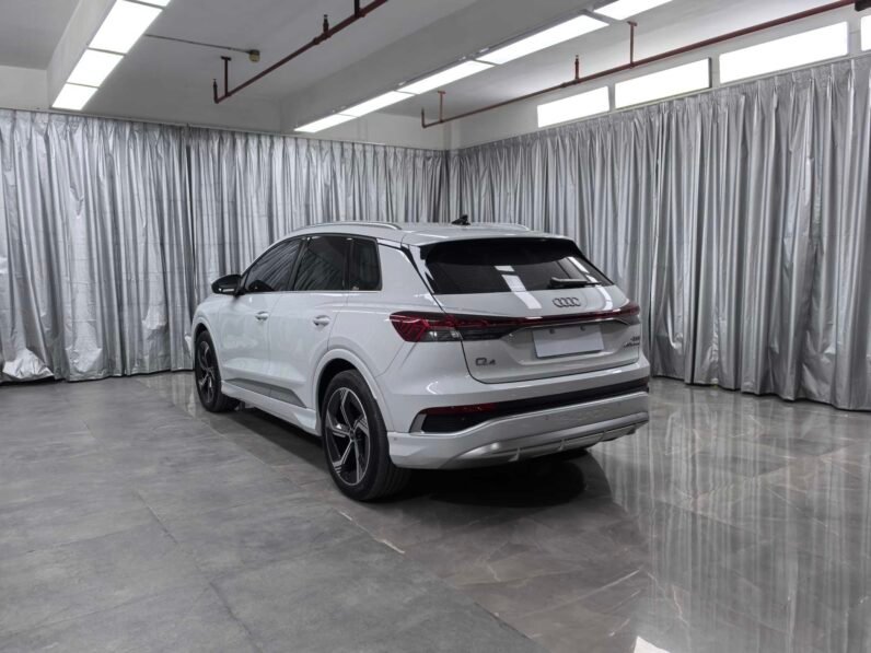 Audi Q4 e-tron 2024 40 e-tron Pioneer Edition