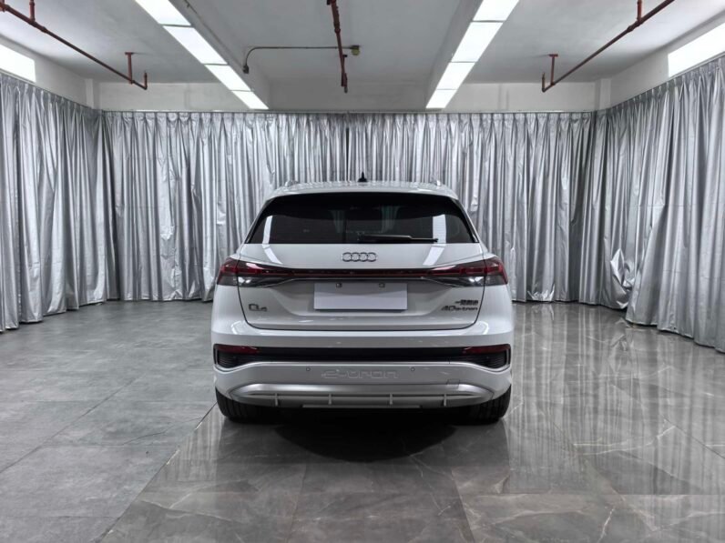 Audi Q4 e-tron 2024 40 e-tron Pioneer Edition